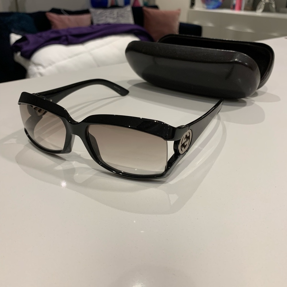 Gucci Sunglasses 🕶